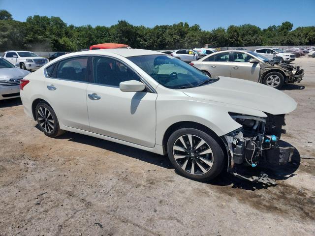  NISSAN ALTIMA 2017 Белы