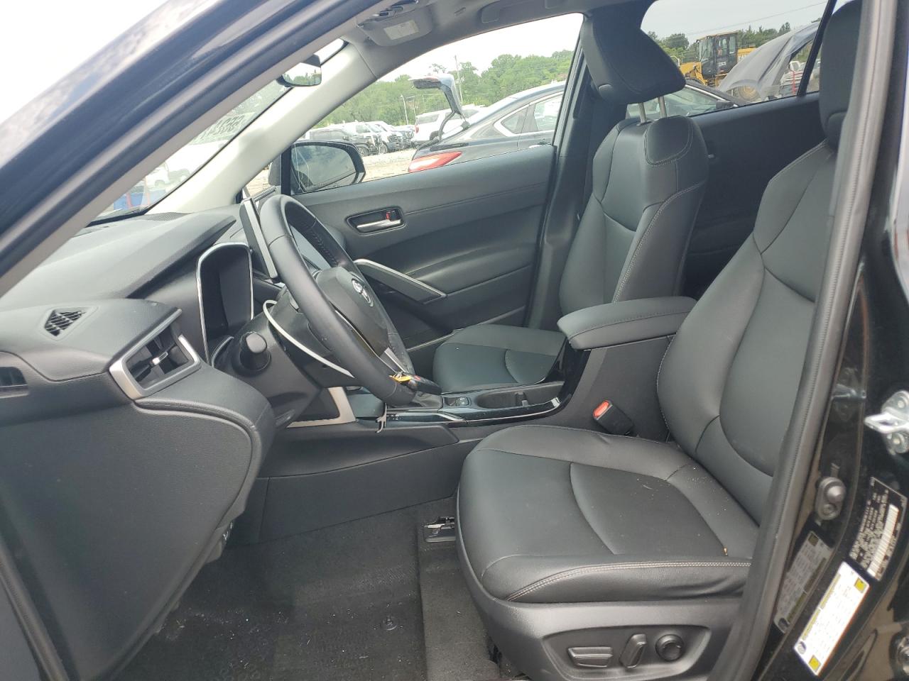 2023 Toyota Corolla Cross Xle VIN: 7MUDAABG8PV069899 Lot: 65247705