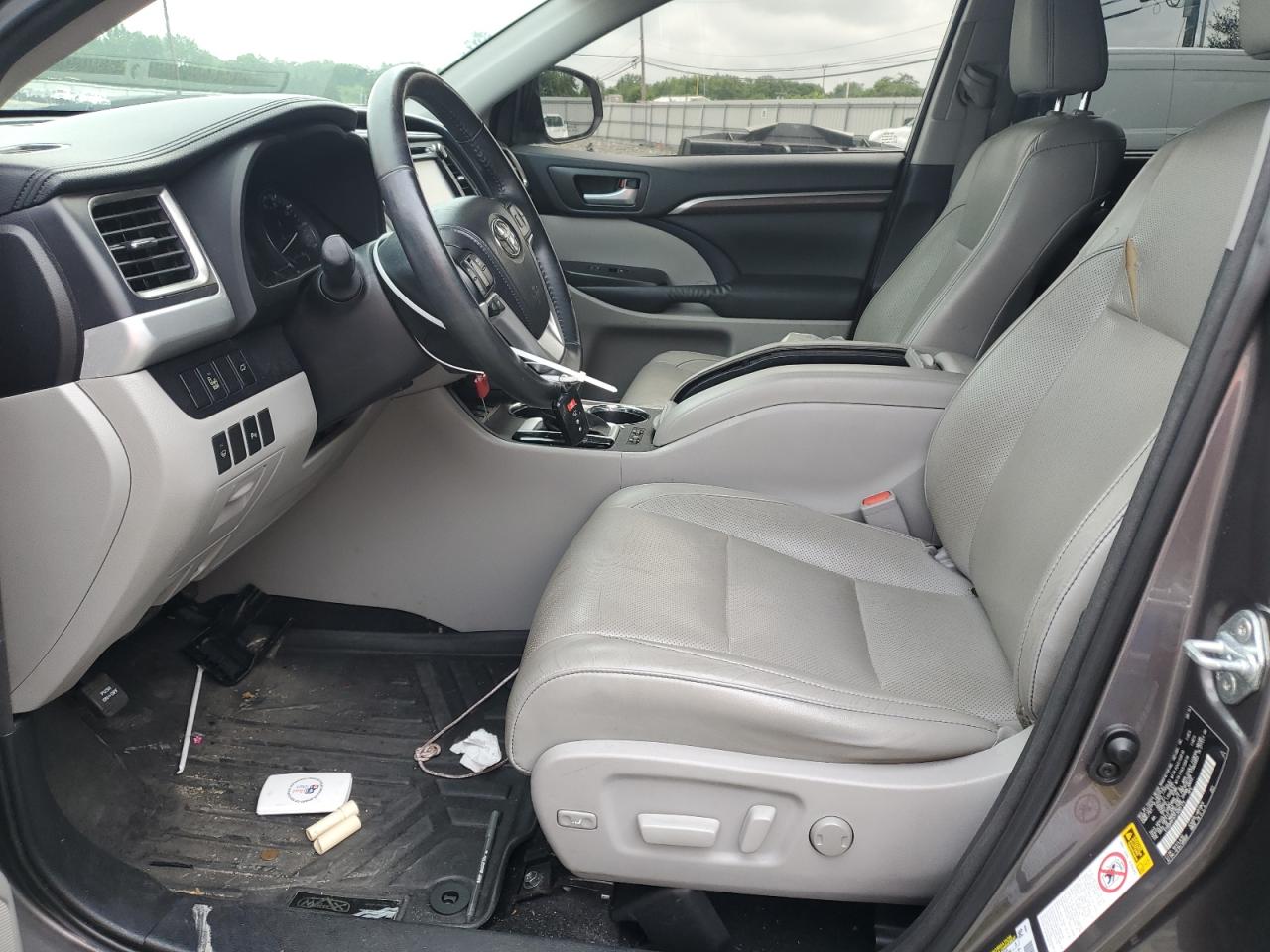 2015 Toyota Highlander Limited VIN: 5TDDKRFH7FS084174 Lot: 63921375