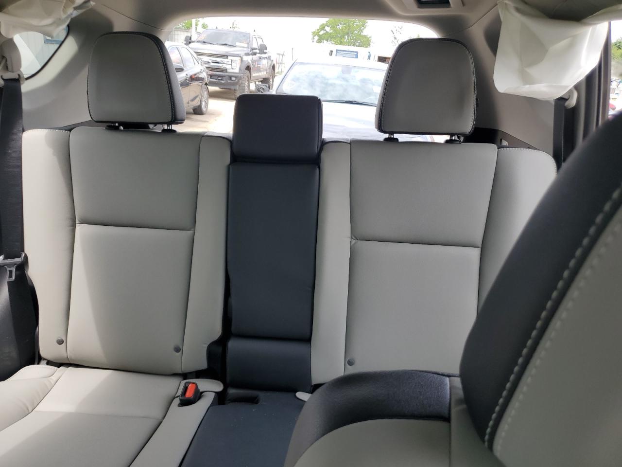 2017 Toyota Rav4 Limited VIN: 2T3DFREV8HW582705 Lot: 65423505