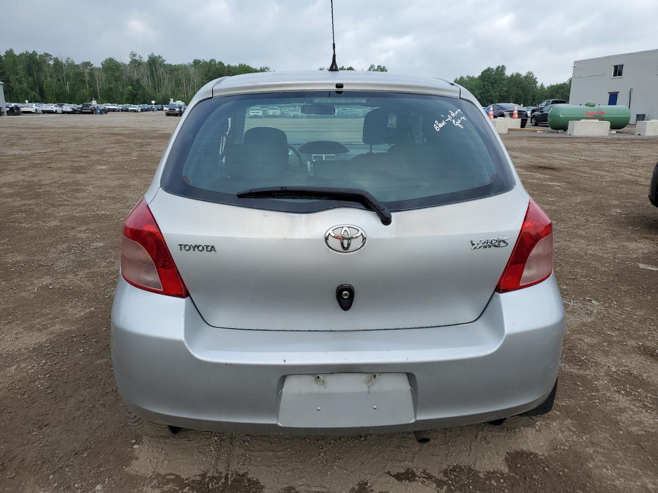 2007 Toyota Yaris VIN: JTDKT923275077591 Lot: 59679095