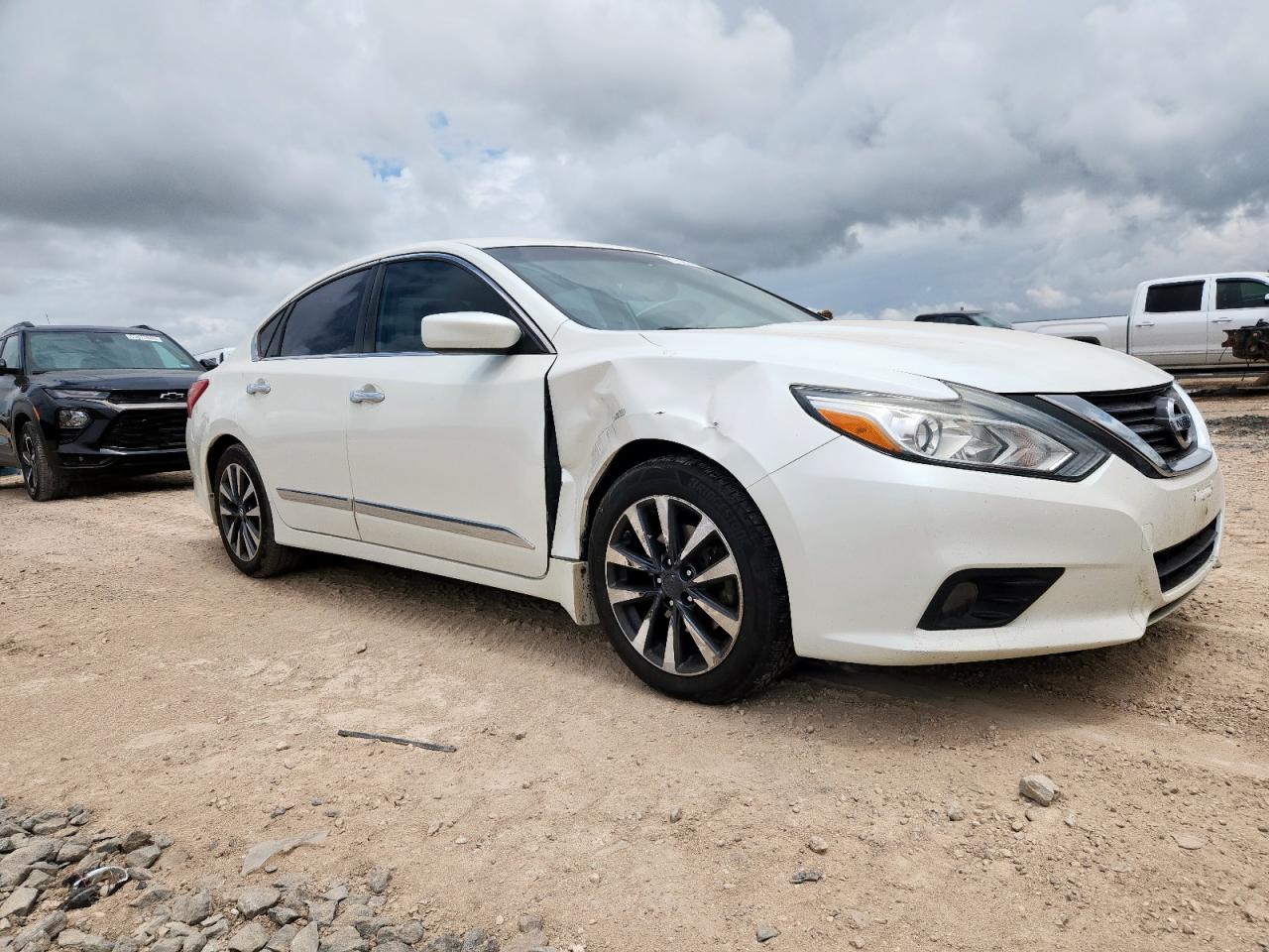 1N4AL3AP4GC155058 2016 Nissan Altima 2.5