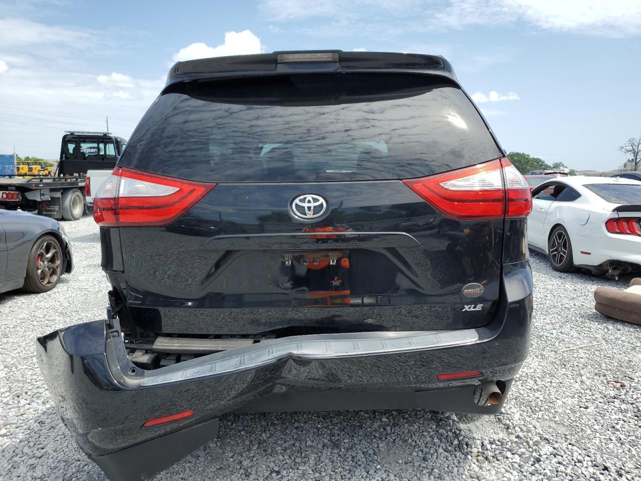 2019 Toyota Sienna Xle VIN: 5TDYZ3DC4KS979391 Lot: 62938515