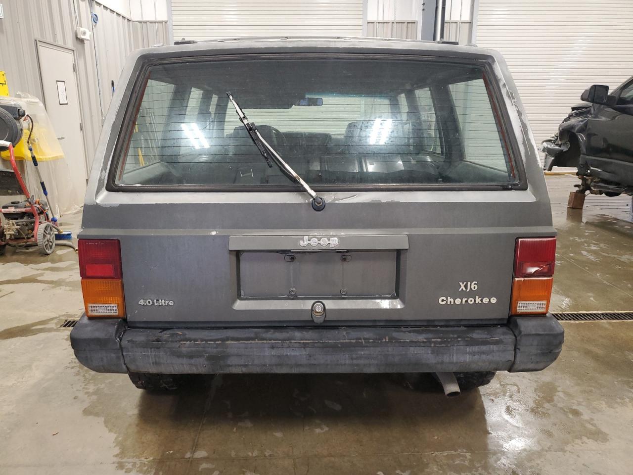 1987 Jeep Cherokee VIN: 1JCML7817HT126623 Lot: 62891385