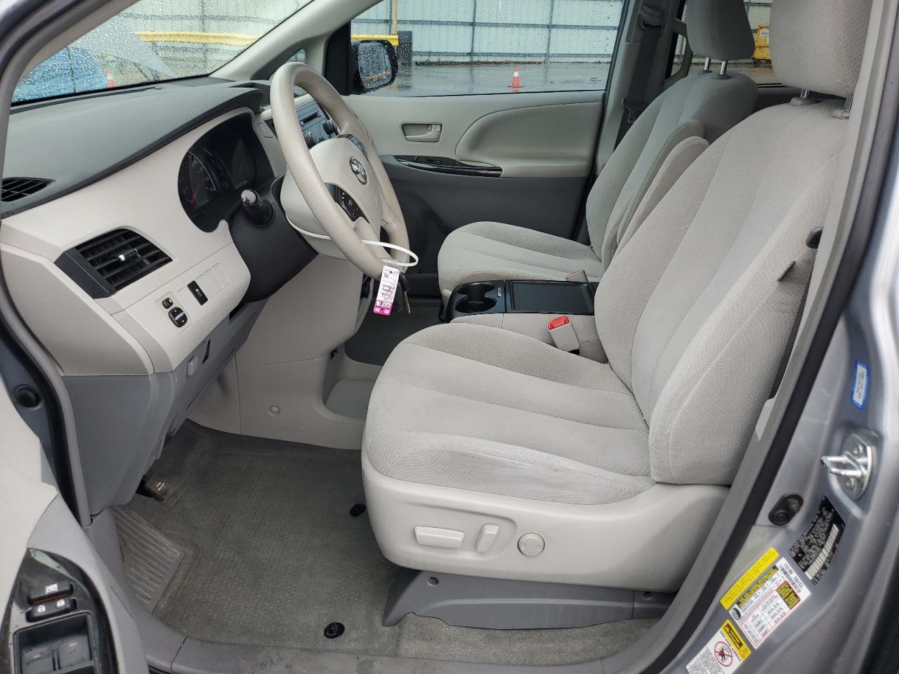 2014 Toyota Sienna Le VIN: 5TDKK3DC7ES472385 Lot: 64942735