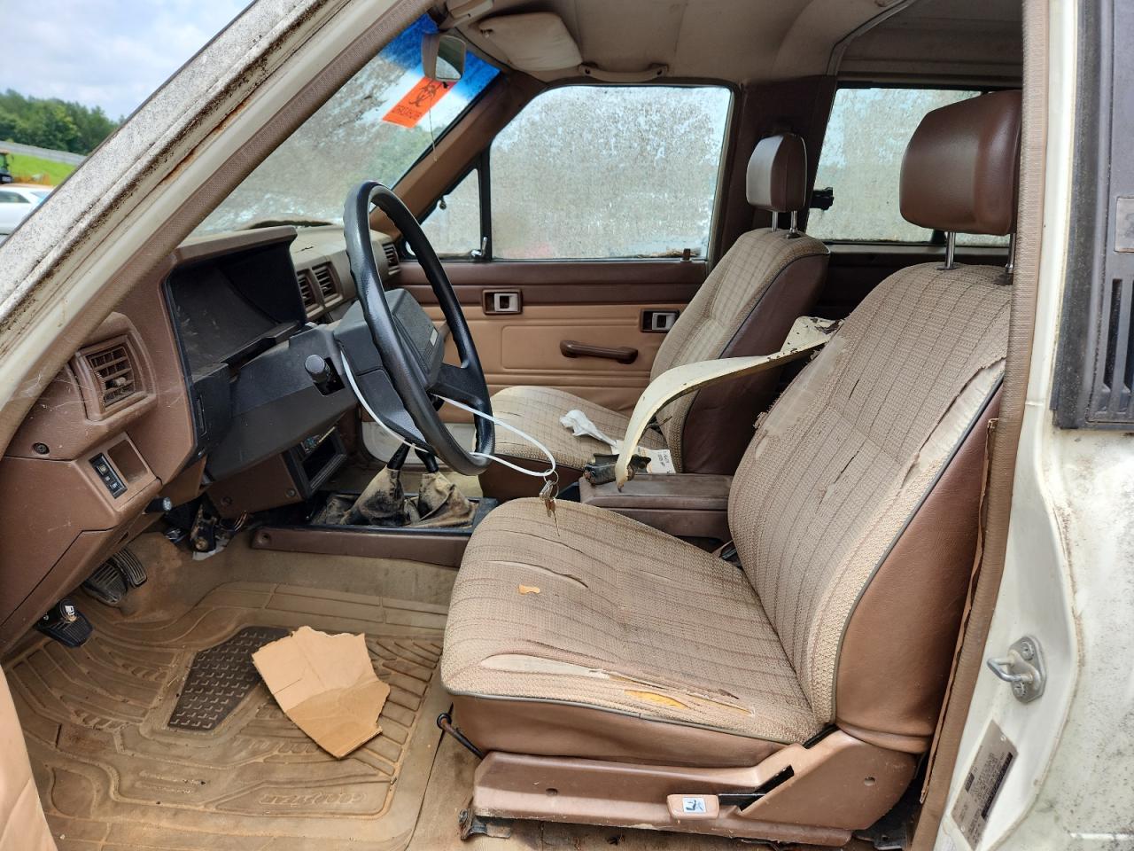 1986 Toyota 4Runner Rn60 VIN: JT4RN62D4G0063477 Lot: 64557945