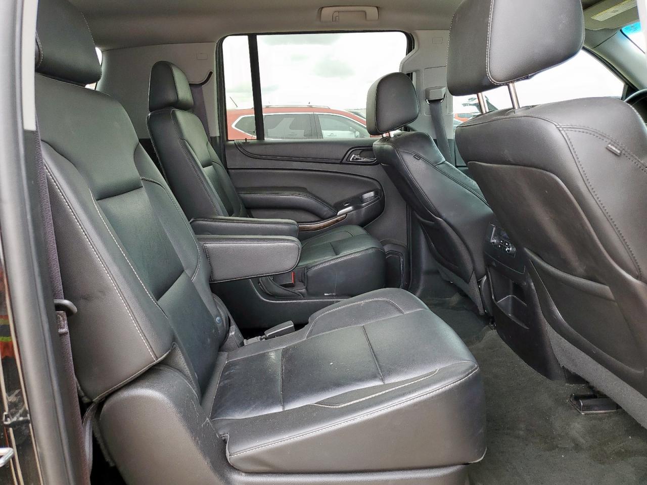 2015 Chevrolet Suburban C1500 Lt VIN: 1GNSCJKC4FR123082 Lot: 62708765