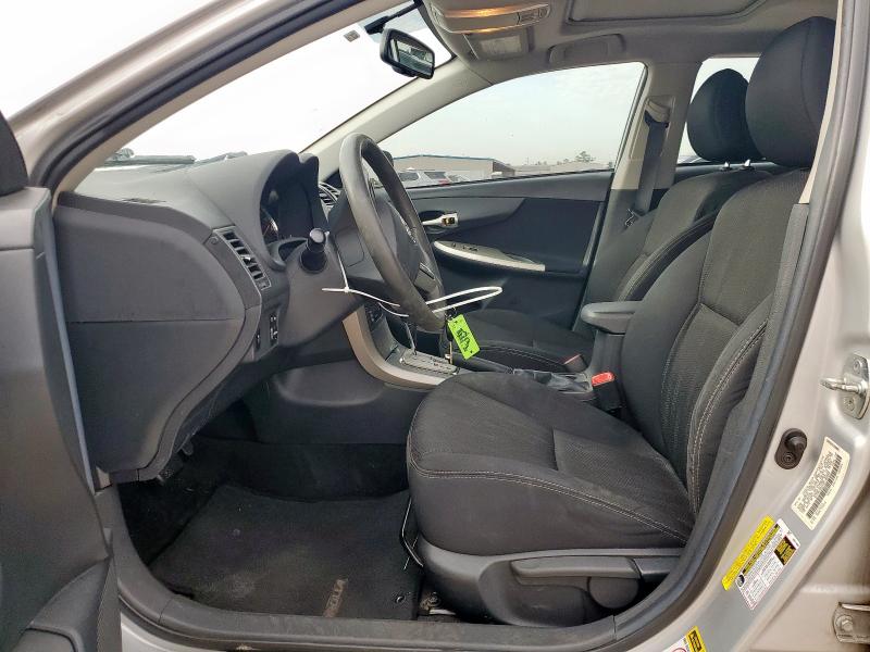  TOYOTA COROLLA 2013 Srebrny