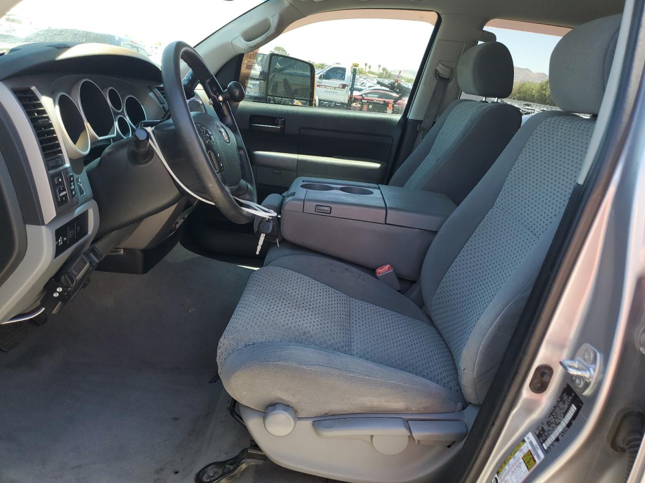 2011 Toyota Tundra Crewmax Sr5 VIN: 5TFDY5F1XBX198216 Lot: 63261125