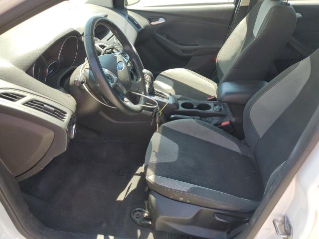 Hatchbacks FORD FOCUS 2014 Biały