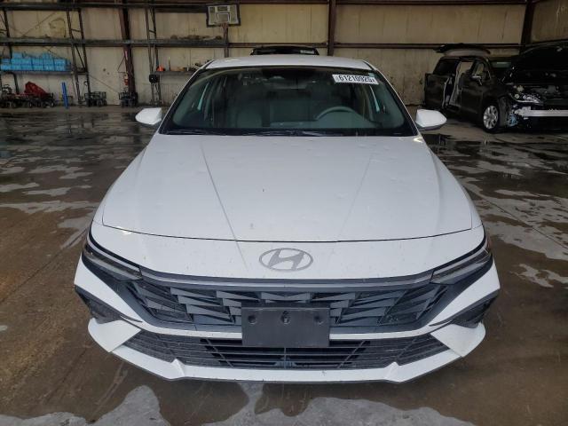  HYUNDAI ELANTRA 2024 Белы