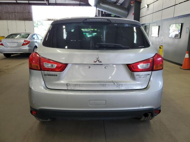 Паркетники MITSUBISHI OUTLANDER 2015 Серебристый