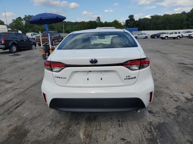  TOYOTA COROLLA 2024 Biały