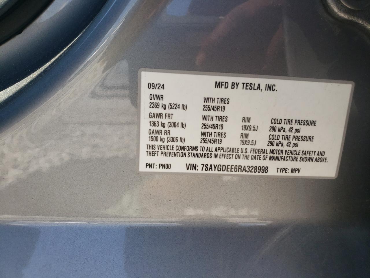 2024 Tesla Model Y VIN: 7SAYGDEE6RA328998 Lot: 66497135