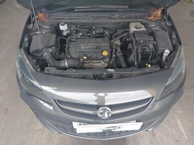 2016 VAUXHALL ASTRA LIMI