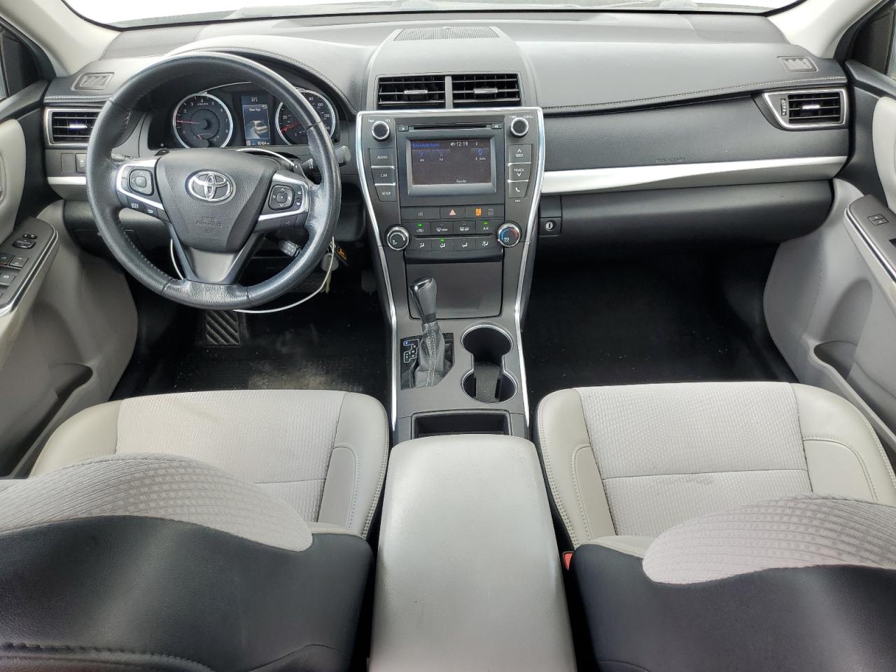 4t1bf1fkxgu541898 4T1BF1FKXGU541898 2016 Toyota Camry Le