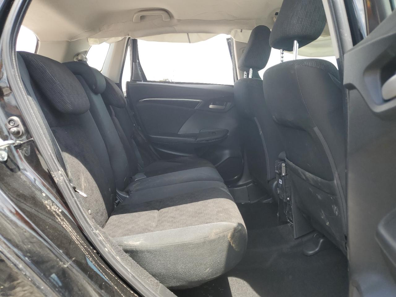 2015 Honda Fit Lx VIN: 3HGGK5G52FM773759 Lot: 64439285