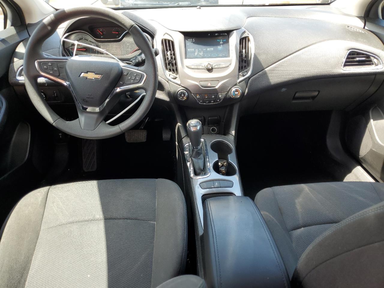 VIN: 3G1BE6SMXJS652091 2018 CHEVROLET CRUZE