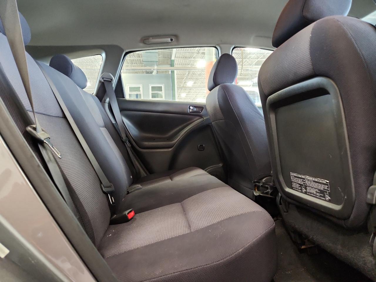 2006 Pontiac Vibe VIN: 5Y2SL65836Z463868 Lot: 64125175