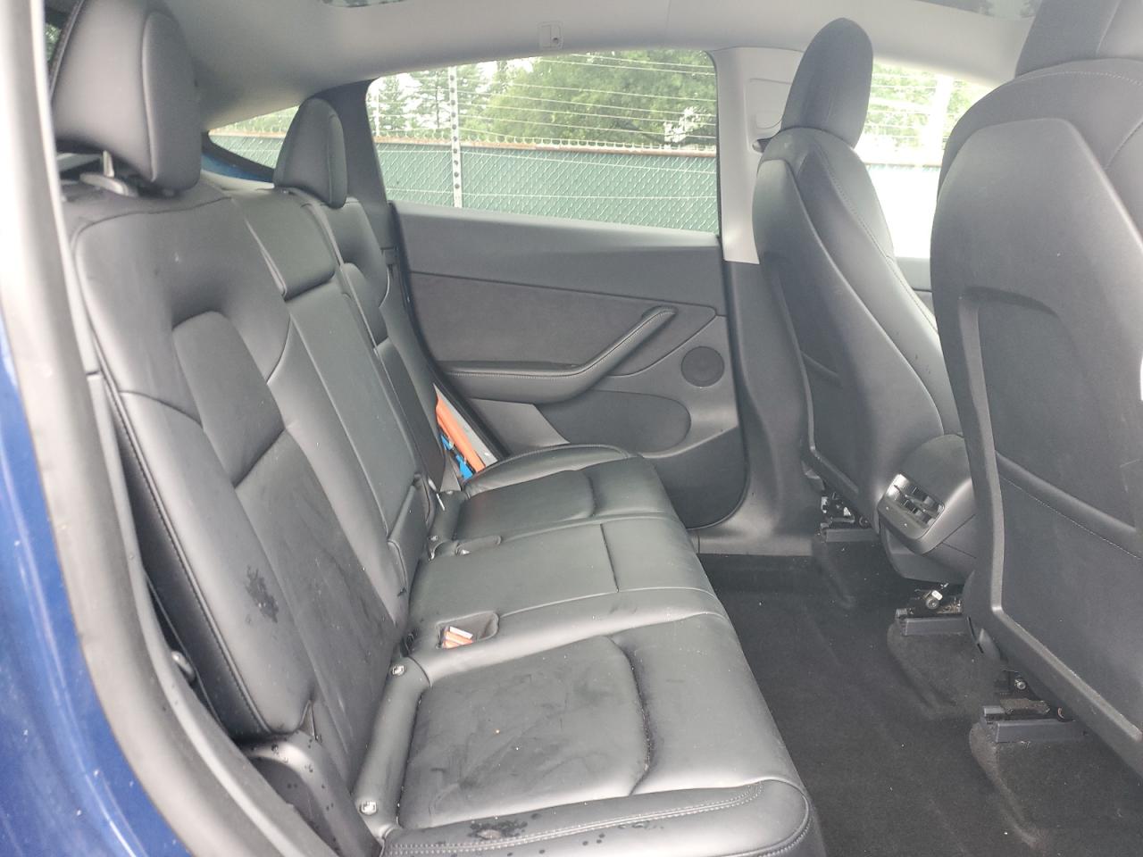 2021 Tesla Model Y VIN: 5YJYGDEE0MF239744 Lot: 64479375