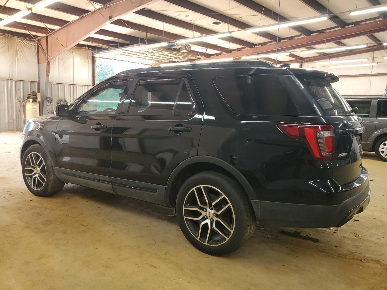 2017 Ford Explorer Sport VIN: 1FM5K8GT7HGD73923 Lot: 65185205
