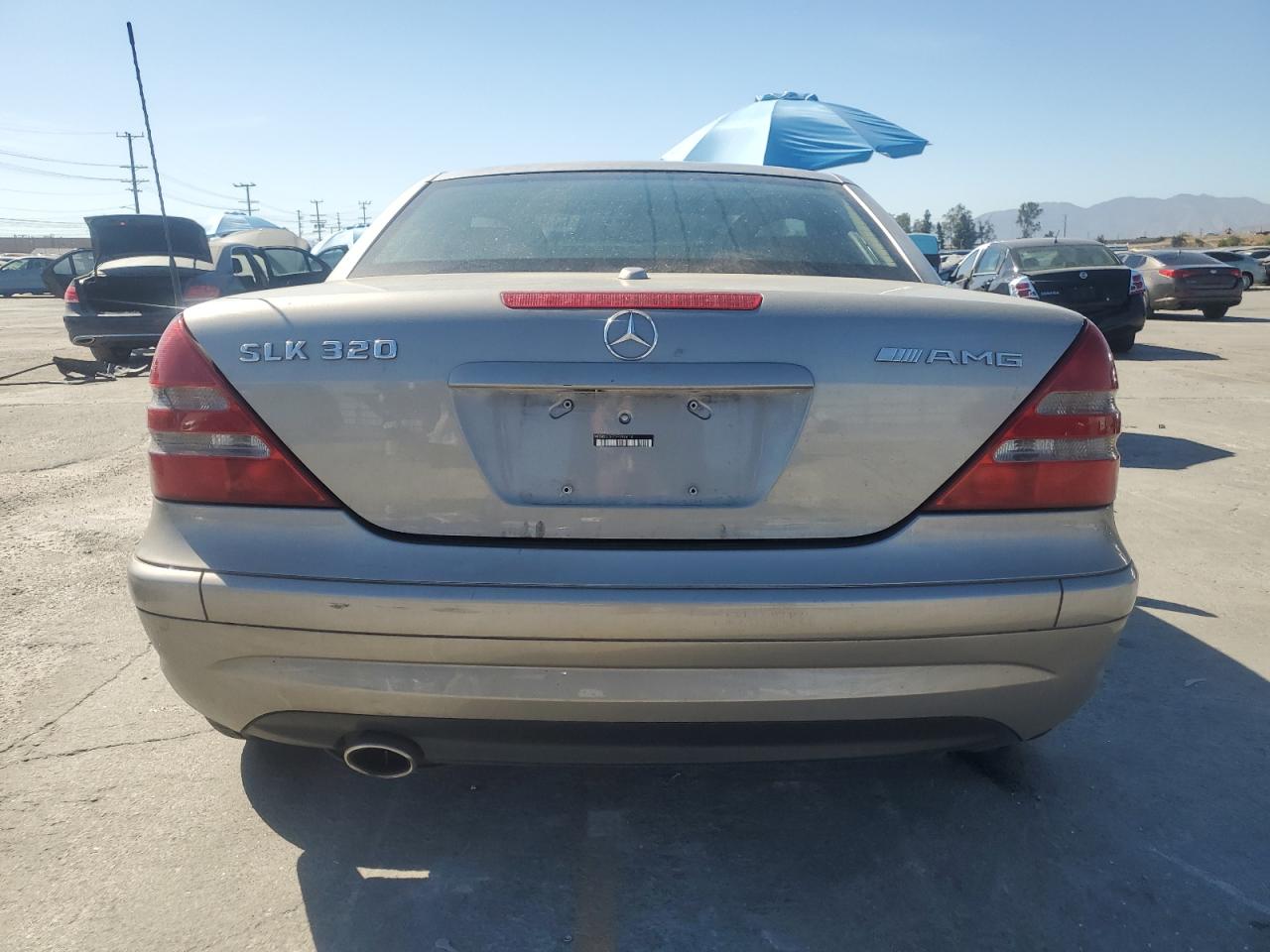 2003 Mercedes-Benz Slk 320 VIN: WDBKK65F73F294614 Lot: 63300565