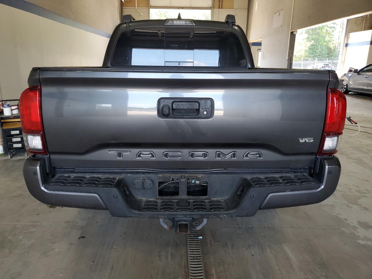 2018 Toyota Tacoma Double Cab VIN: 3TMCZ5AN2JM135635 Lot: 64422825