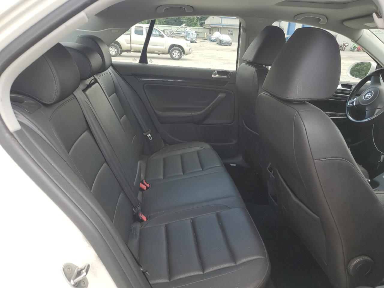 2010 Volkswagen Jetta Se VIN: 3VWRZ7AJ1AM037017 Lot: 63500125