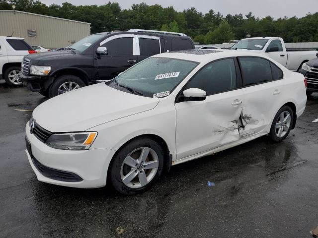 Sedans VOLKSWAGEN JETTA 2012 White