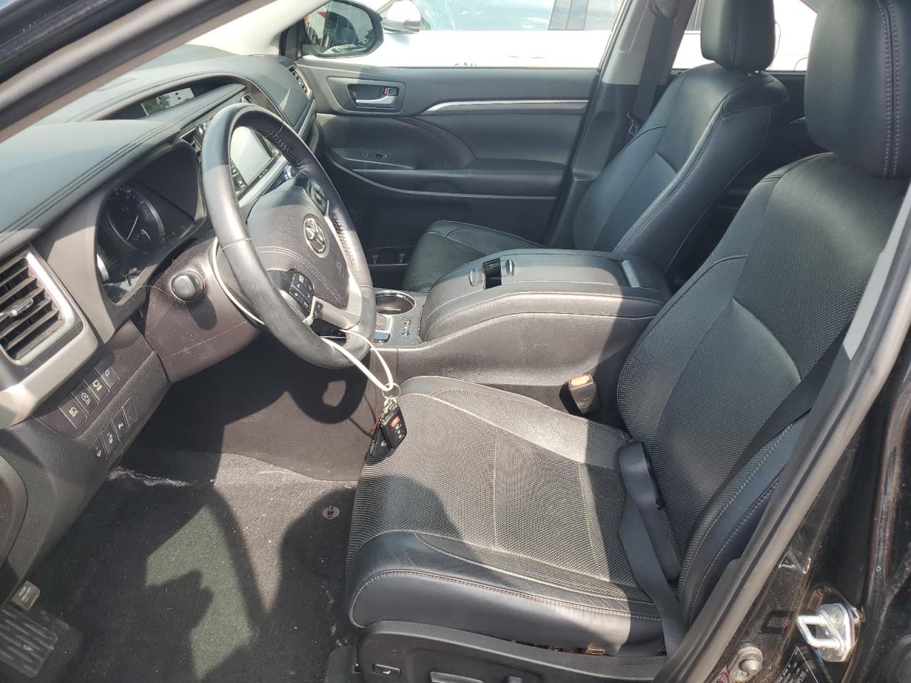 2019 Toyota Highlander Limited VIN: 5TDDZRFH3KS924540 Lot: 64001705