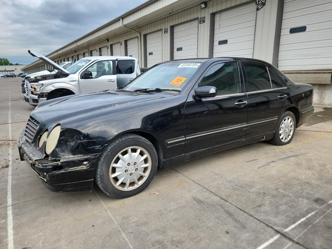 2000 Mercedes-Benz E 320 VIN: WDBJF65J0YA985167 Lot: 63348705