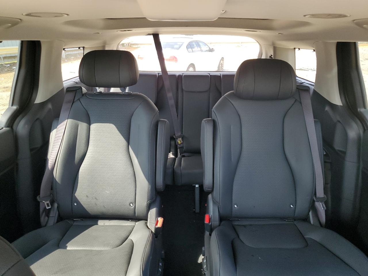 2026 Kia Carnival Sx VIN: KNDNE5K36T6558531 Lot: 66909765