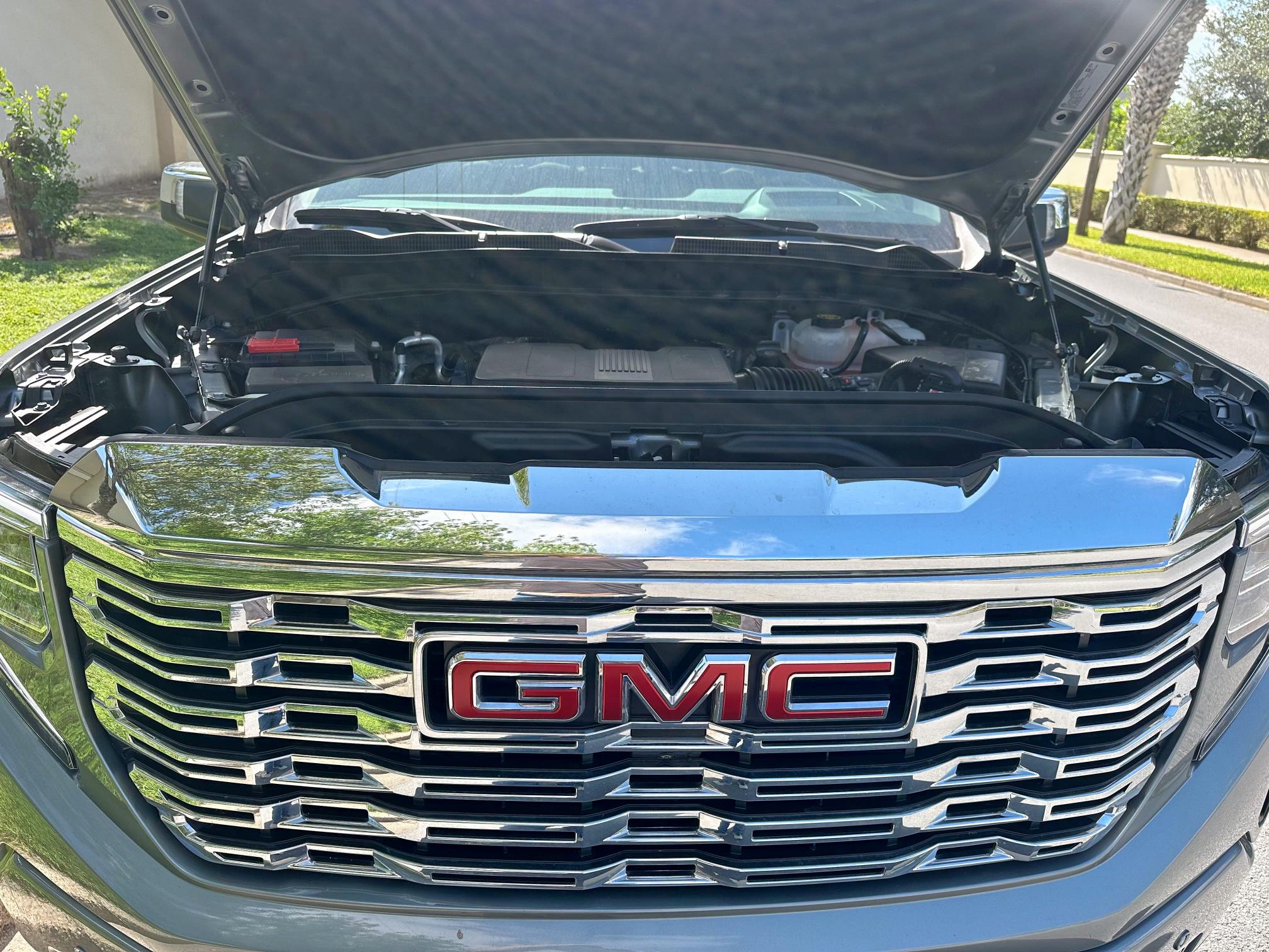  GMC SIERRA 2024 Srebrny