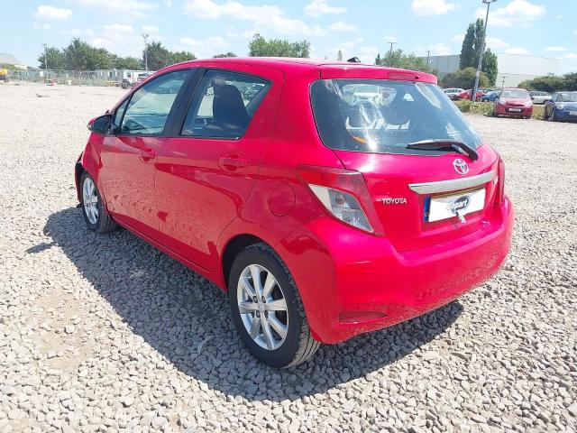 2011 TOYOTA YARIS TR V