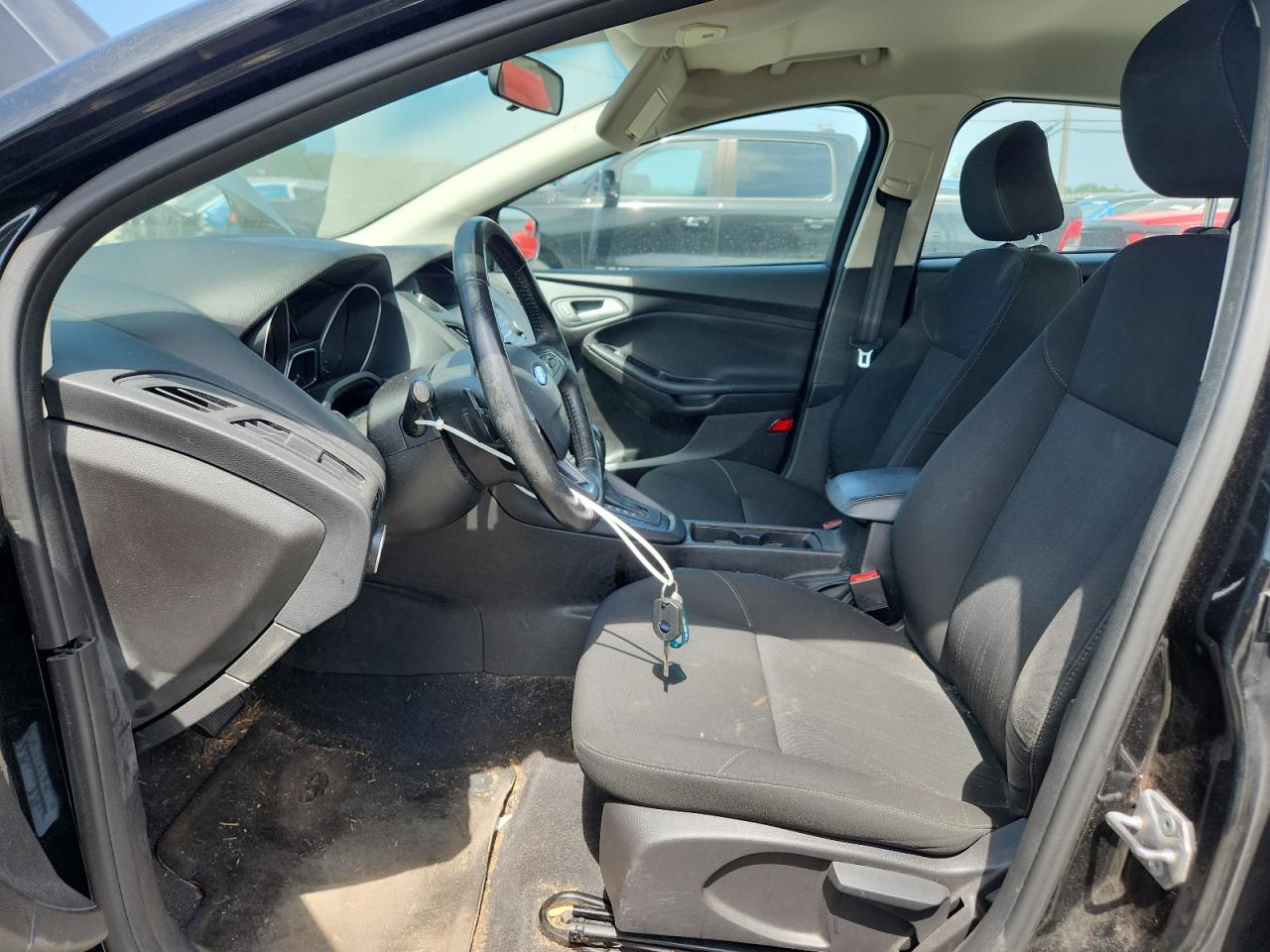 2015 Ford Focus Se VIN: 1FADP3F22FL338245 Lot: 65245025