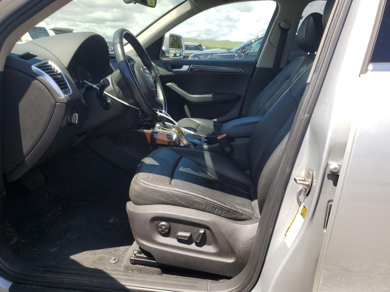 2012 Audi Q5 Premium VIN: WA1CFAFP3CA135780 Lot: 64635525