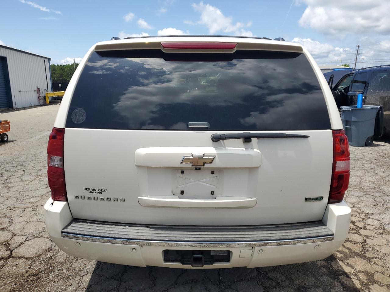 2011 Chevrolet Suburban C1500 Ltz VIN: 1GNSCKE09BR142860 Lot: 63600755