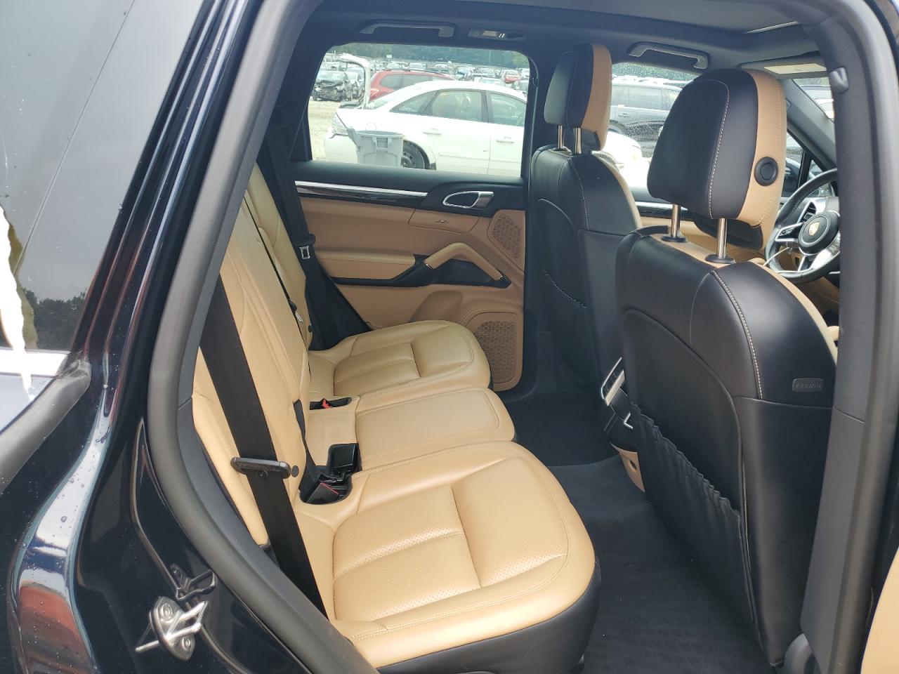 2017 Porsche Cayenne VIN: WP1AA2A25HKA90872 Lot: 65527305