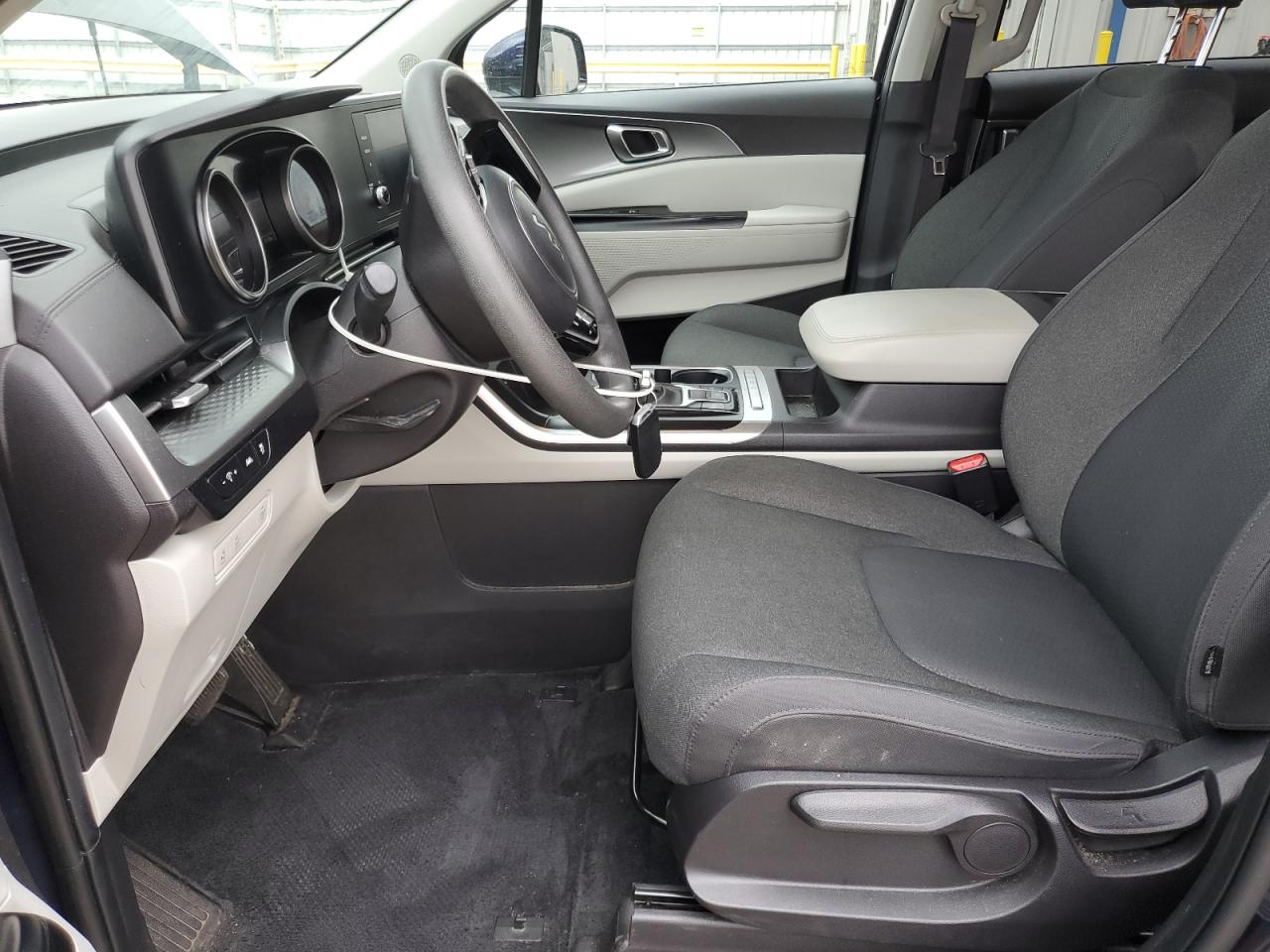 2022 Kia Carnival Lx VIN: KNDNB4H37N6131372 Lot: 63819705