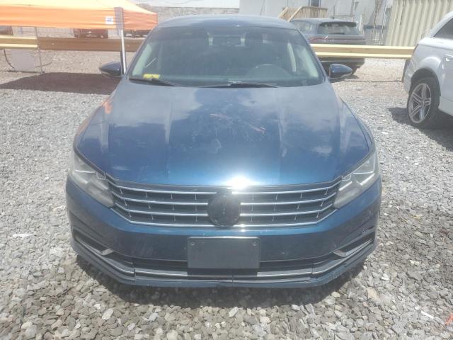 VOLKSWAGEN PASSAT 2018 Granatowy