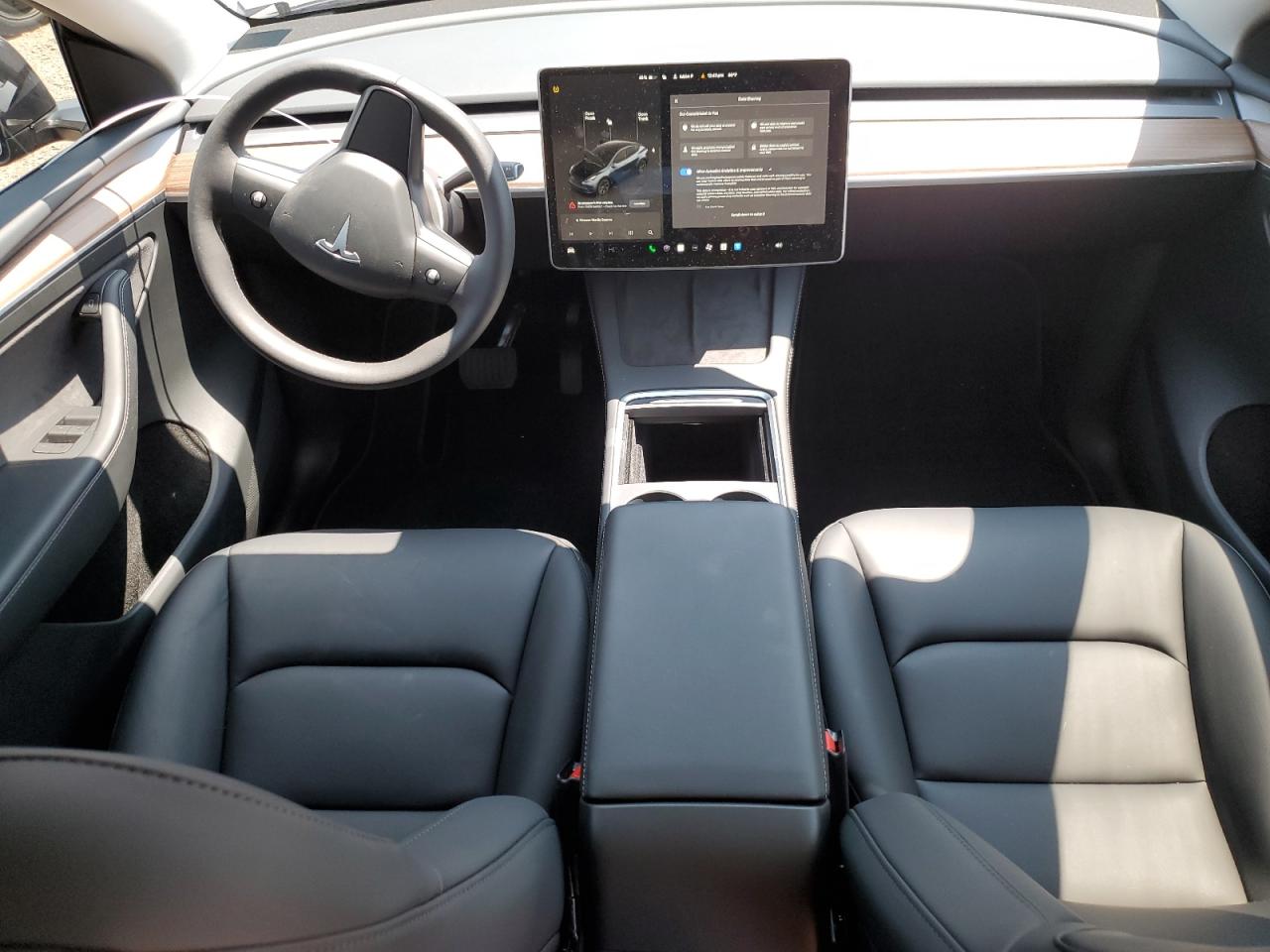 2024 Tesla Model Y VIN: 7SAYGDED3RF213219 Lot: 63590815