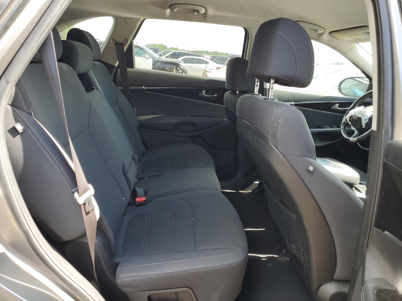 2017 Kia Sorento Lx VIN: 5XYPGDA3XHG268084 Lot: 65208855
