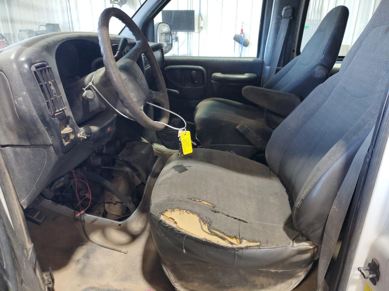 2002 GMC Savana G3500 VIN: 1GJHG39F521147878 Lot: 63670495