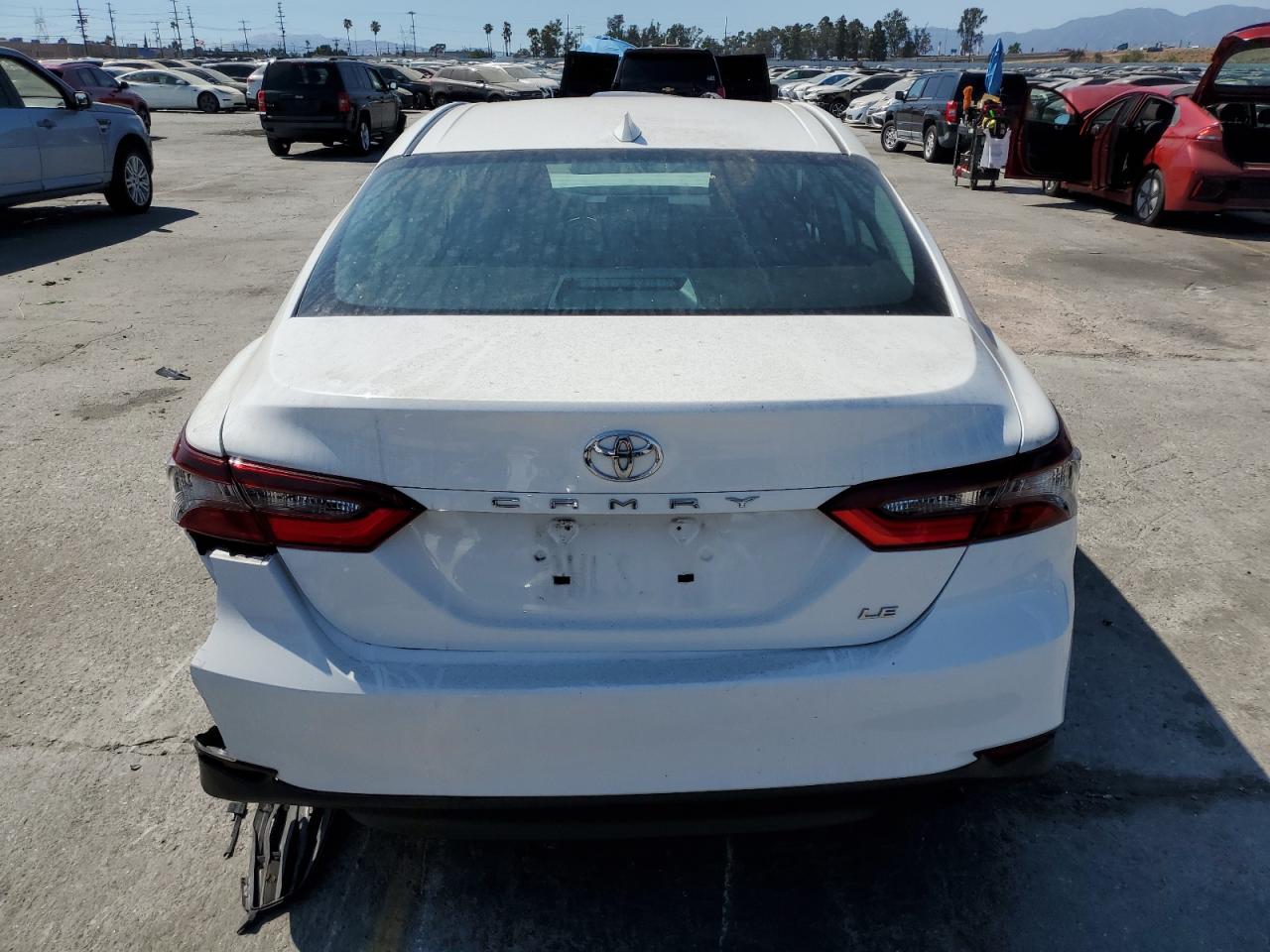 2021 Toyota Camry Le VIN: 4T1C11AK7MU439769 Lot: 65160955