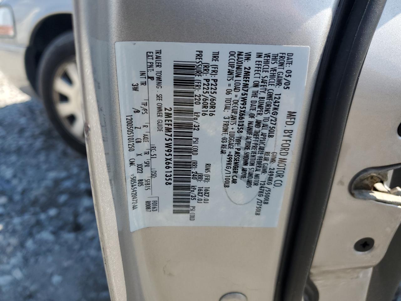 2005 Mercury Grand Marquis Ls VIN: 2MEFM75W95X661358 Lot: 63036695