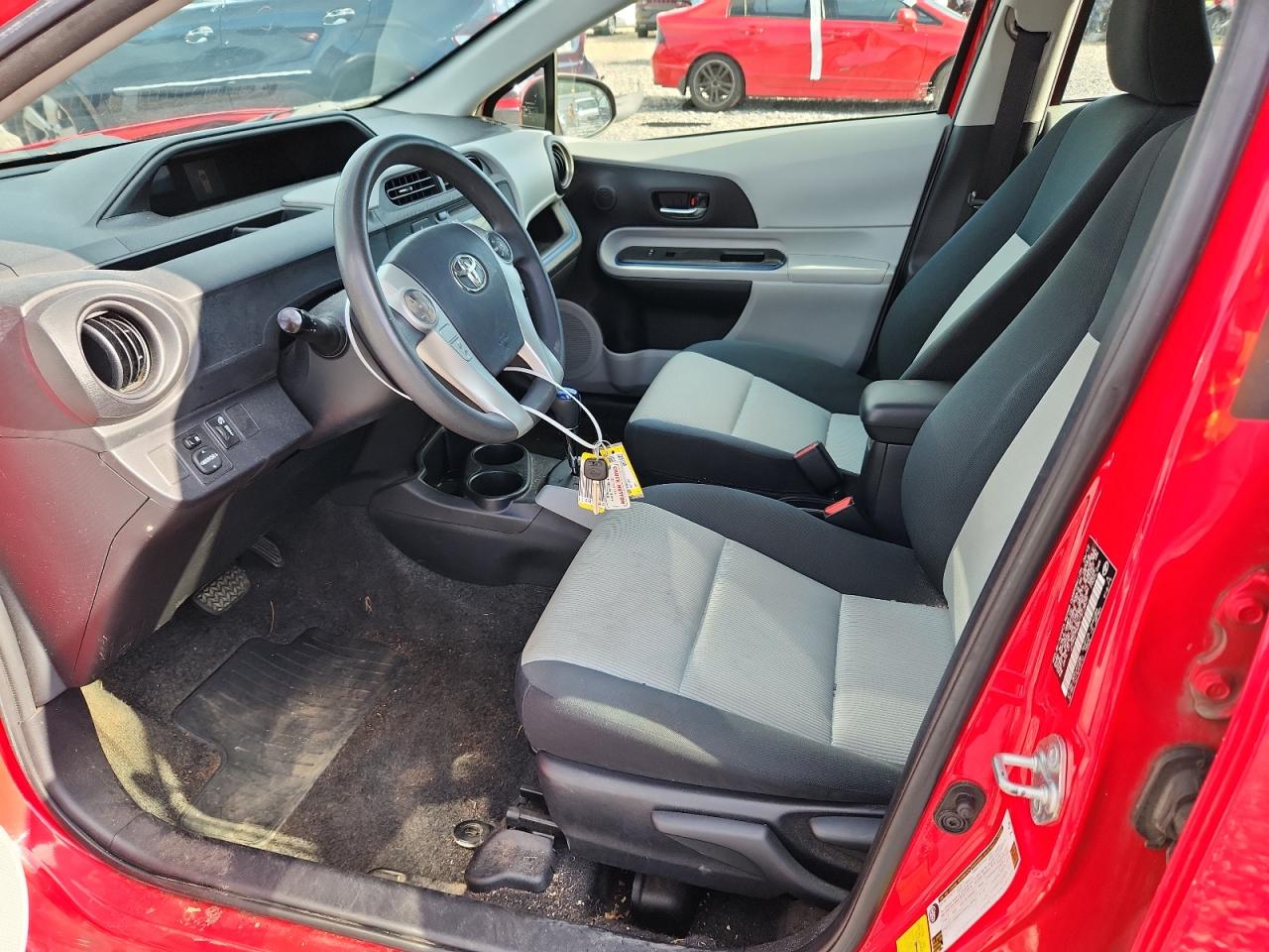 2012 Toyota Prius C VIN: JTDKDTB38C1513839 Lot: 64524645