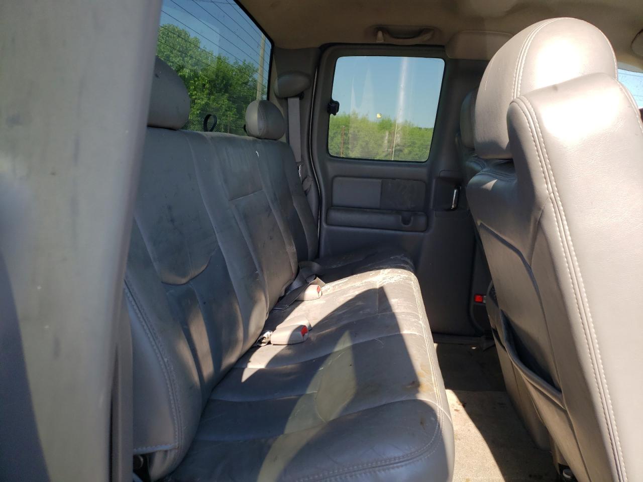 2004 GMC Sierra K1500 Denali VIN: 2GTFK69U641123986 Lot: 62769135