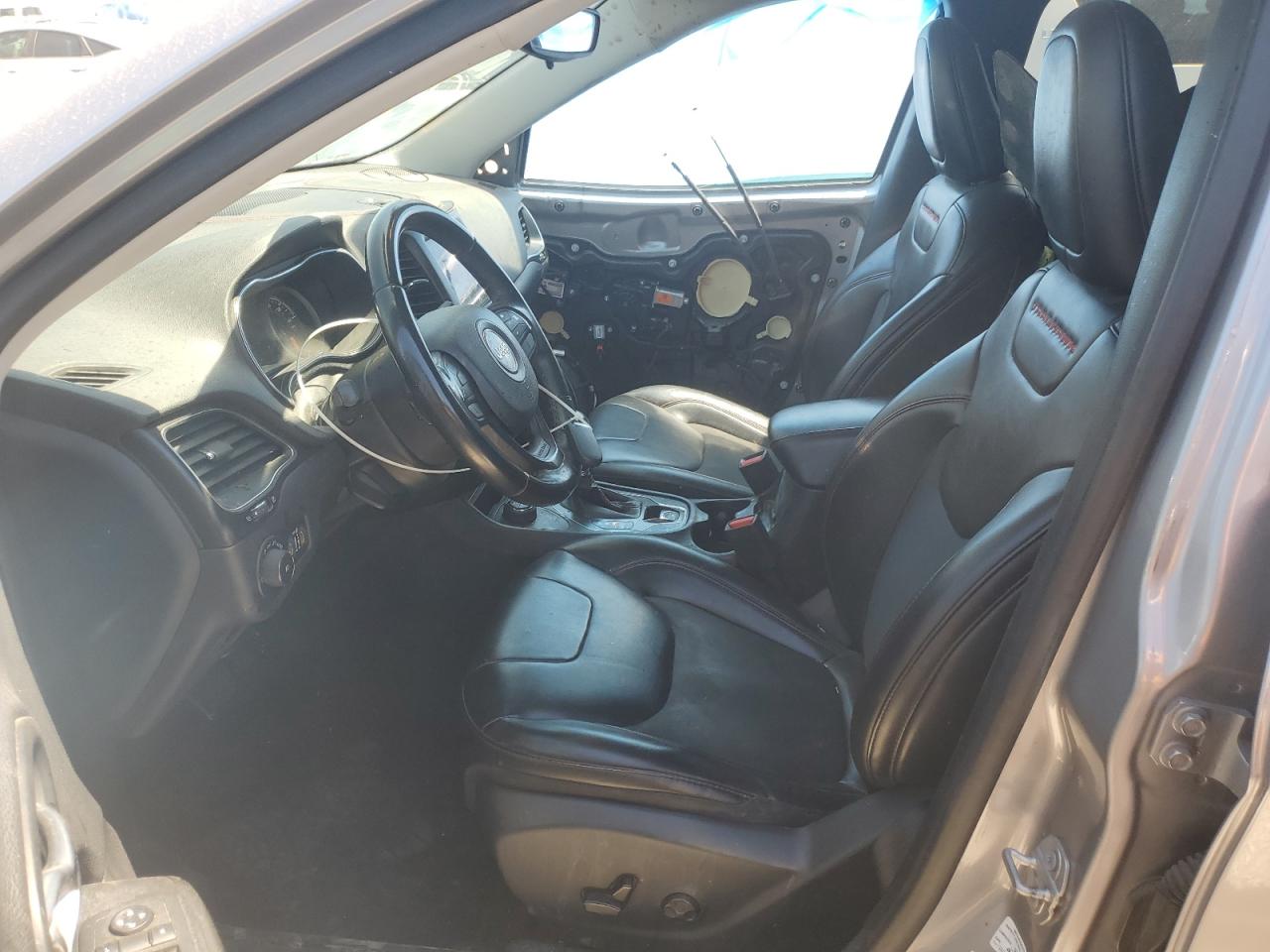 2019 Jeep Cherokee Trailhawk VIN: 1C4PJMBX2KD298379 Lot: 64020665