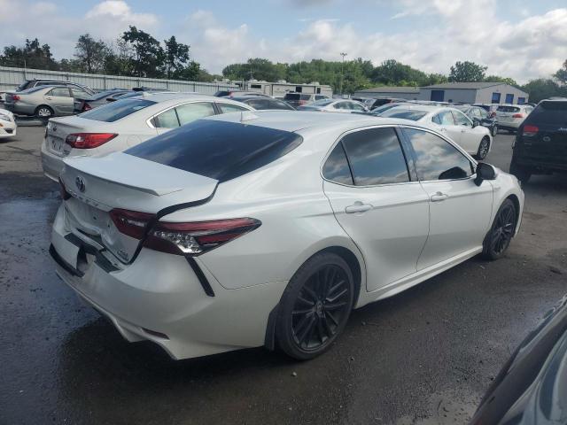  TOYOTA CAMRY 2021 Белы