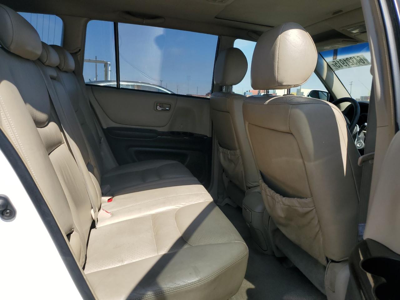 2003 Toyota Sequoia Limited VIN: 5TDZT38A63S190269 Lot: 64321915